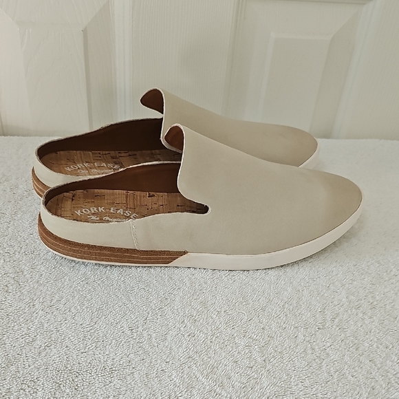 Kork-Ease Women's Leather Tan Slip On Loafers Size 8.5 EUC - Picture 6 of 12